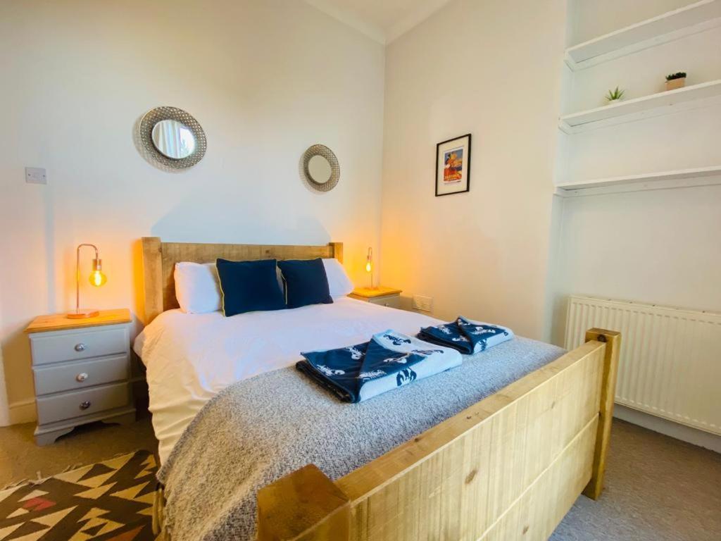 Unique Sea View Apartment ヘイスティングス エクステリア 写真